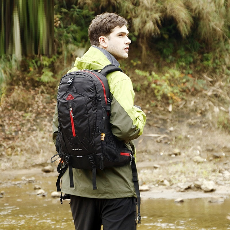 Outdoor Mountaineering Hiking Leisure Travel Nylon Backpack